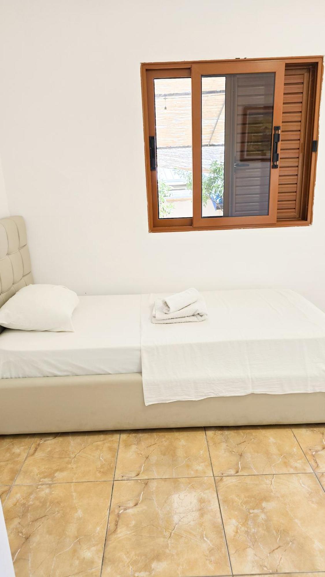 Vila Azure Dhërmi